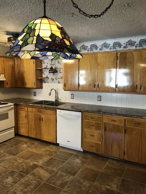 Kitchen - 621 3rd St, Cheney, WA 99004 photo 8 of 10