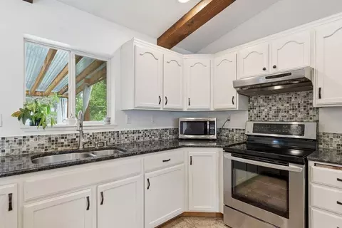 Kitchen - 410 E Pine Needle Ave, Colbert, WA 99005 photo 2 of 4