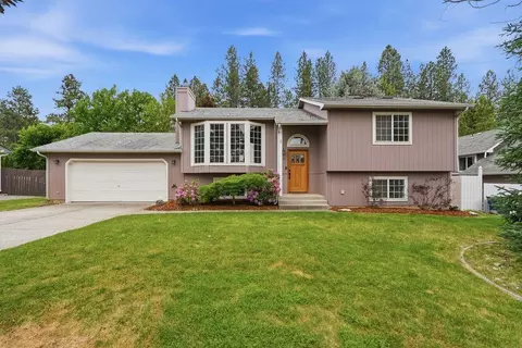 410 E Pine Needle Ave, Colbert, WA 99005