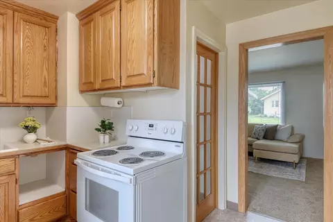 Kitchen - 1128 E Gordon Ave, Spokane, WA 99207 photo 2 of 2