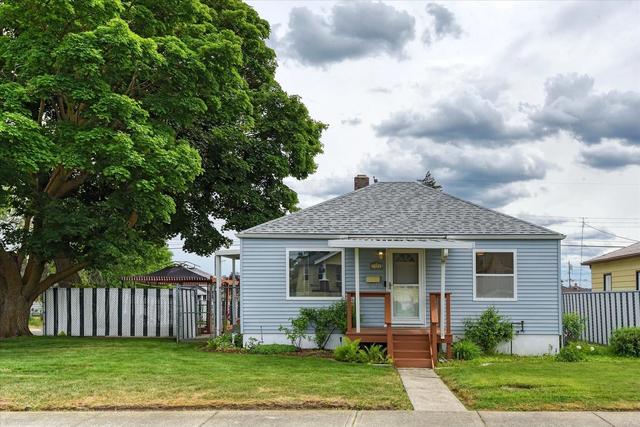 1128 E Gordon Ave, Spokane, WA 99207