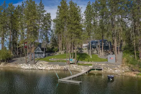 9510 S Silver Lake Rd, Medical Lake, WA 99022