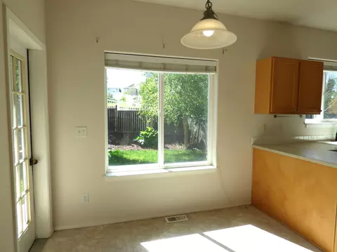 Kitchen - 2355 NW Ridgeline Dr, Pullman, WA 99163 photo 4 of 4