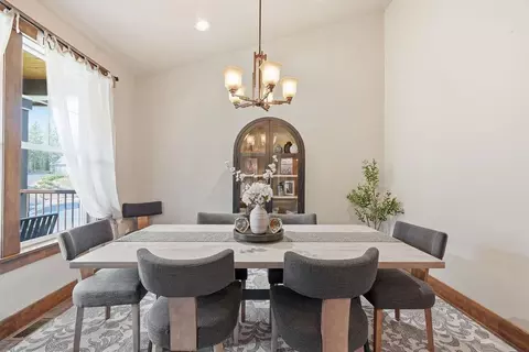 Dining - 1211 E Quartz Ln, Spokane, WA 99208 photo 1 of 2