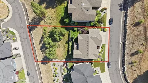 View/Area - 1211 E Quartz Ln, Spokane, WA 99208 photo 4 of 6