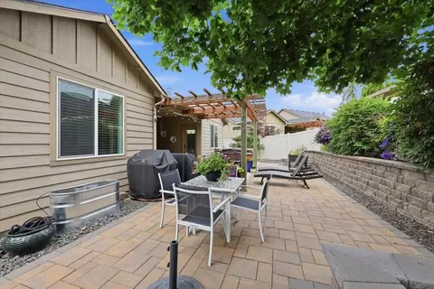 Exterior - 4520 E 22nd Ct, Spokane, WA 99223 photo 8 of 9