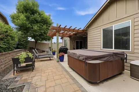Exterior - 4520 E 22nd Ct, Spokane, WA 99223 photo 6 of 9