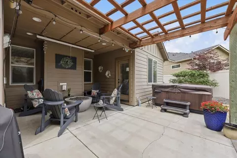 Exterior - 4520 E 22nd Ct, Spokane, WA 99223 photo 4 of 9