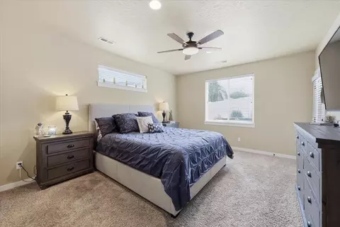 Bedroom - 4520 E 22nd Ct, Spokane, WA 99223 photo 1 of 4