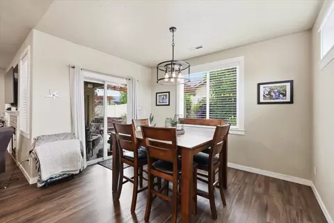 Dining - 4520 E 22nd Ct, Spokane, WA 99223 photo 2 of 2