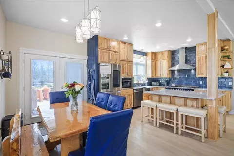 Dining - 5710 E Greenbluff Rd, Colbert, WA 99005 photo 2 of 3
