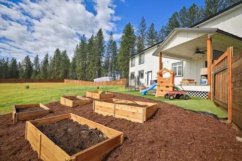 Exterior - 5710 E Greenbluff Rd, Colbert, WA 99005 photo 8 of 15