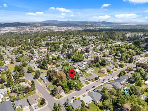 View/Area - 3811 E 25th Ave, Spokane, WA 99223 photo 3 of 4