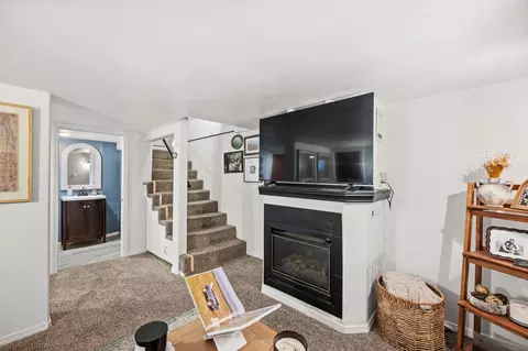 Entry Way - 3811 E 25th Ave, Spokane, WA 99223 photo 1 of 1