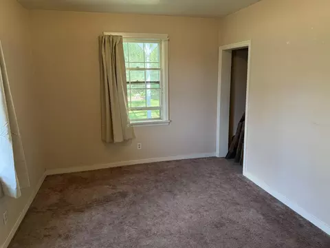 Bedroom - 340 SE High St, Pullman, WA 99163 photo 2 of 4
