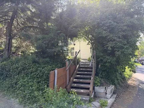Exterior - 340 SE High St, Pullman, WA 99163 photo 6 of 9