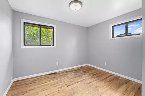 Bedroom - 412 E Cozza Dr, Spokane, WA 99208 photo 4 of 6