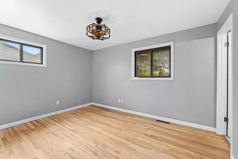 Bedroom - 412 E Cozza Dr, Spokane, WA 99208 photo 5 of 6