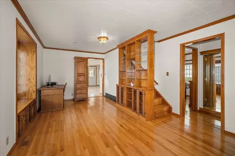 Living - 532 E Heroy Ave, Spokane, WA 99207 photo 4 of 5