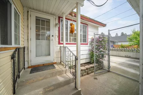 Exterior - 532 E Heroy Ave, Spokane, WA 99207 photo 2 of 6