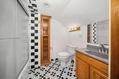 Bath - 532 E Heroy Ave, Spokane, WA 99207 photo 3 of 7