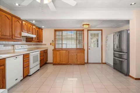 Kitchen - 532 E Heroy Ave, Spokane, WA 99207 photo 1 of 6