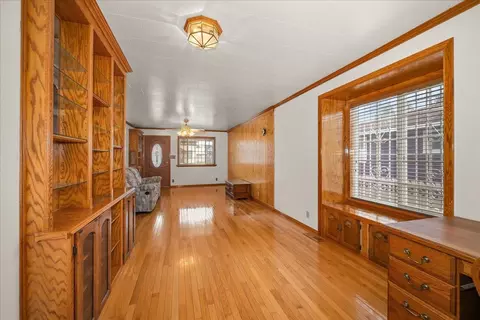 Living - 532 E Heroy Ave, Spokane, WA 99207 photo 5 of 5