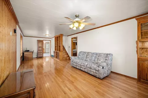 Living - 532 E Heroy Ave, Spokane, WA 99207 photo 2 of 5