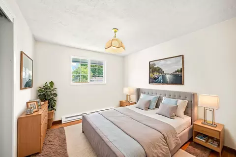 Bedroom - 721 E Lyons Ave, Spokane, WA 99208 photo 6 of 10