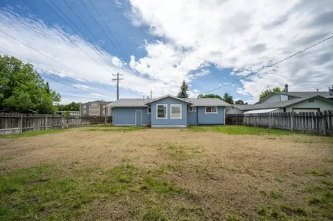 Exterior - 721 E Lyons Ave, Spokane, WA 99208 photo 6 of 7