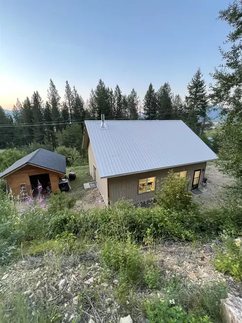 2190 Heine Rd, Chewelah, WA 99109