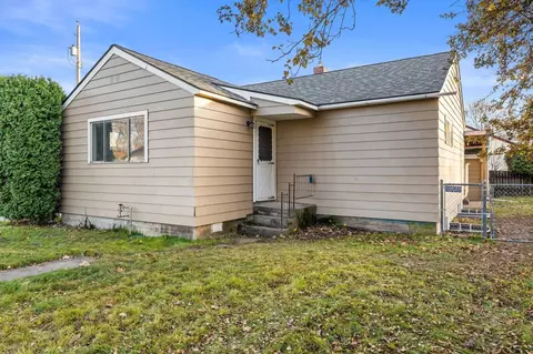 8222 E Valleyway Ave, Spokane Valley, WA 99212