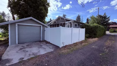 Exterior - 112 E 16th Ave, Spokane, WA 99203 photo 8 of 10