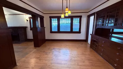 Living - 112 E 16th Ave, Spokane, WA 99203 photo 5 of 10