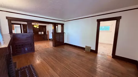 Living - 112 E 16th Ave, Spokane, WA 99203 photo 3 of 10