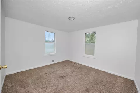 Bedroom - 7103 E 11th Ave, Spokane, WA 99212 photo 4 of 4