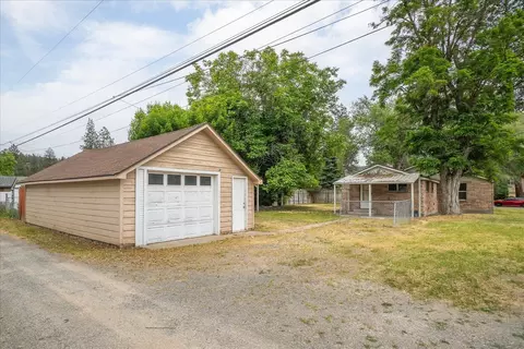 Exterior - 7103 E 11th Ave, Spokane, WA 99212 photo 6 of 7