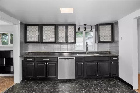 Kitchen - 7103 E 11th Ave, Spokane, WA 99212 photo 2 of 4