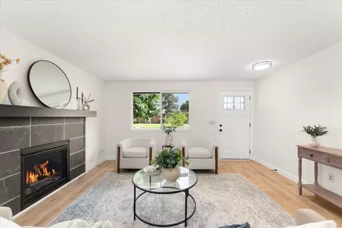 611 E Bismark Ave, Spokane, WA 99208 photo 9