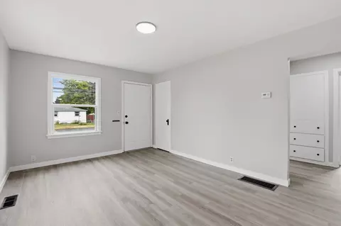 Living - 2306 E Nora Ave, Spokane, WA 99207 photo 4 of 4