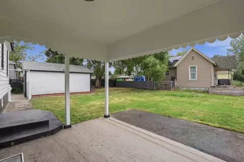 Exterior - 2306 E Nora Ave, Spokane, WA 99207 photo 6 of 9
