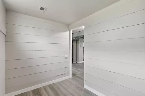 Entry Way - 2306 E Nora Ave, Spokane, WA 99207 photo 2 of 2