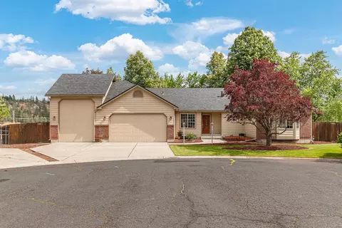 7303 W Links Ct, Nine Mile Falls, WA 99026