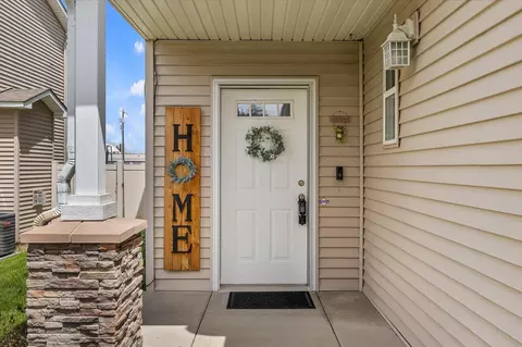 Entry Way - 13123 E 3rd Ave, Spokane Valley, WA 99216 photo 1 of 3