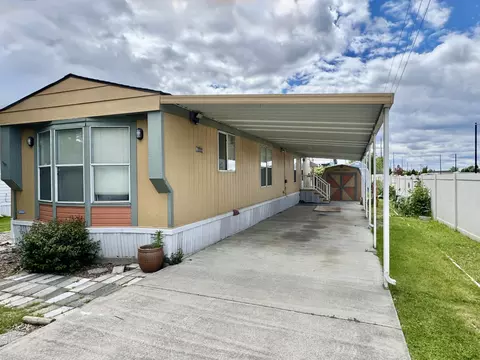 106 S Flora Rd # 1, Spokane Valley, WA 99016