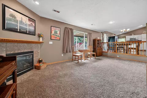 Living - 18520 E 9th Ct, Spokane Valley, WA 99016 photo 4 of 4