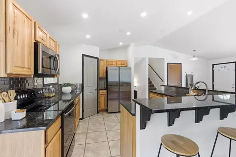 Kitchen - 14406 E 7th Ave, Spokane Valley, WA 99216 photo 3 of 6