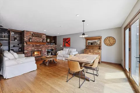 Dining - 1632 E 33rd Ave, Spokane, WA 99203 photo 2 of 4