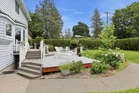 Exterior - 1632 E 33rd Ave, Spokane, WA 99203 photo 4 of 13