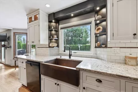 Kitchen - 1632 E 33rd Ave, Spokane, WA 99203 photo 2 of 4
